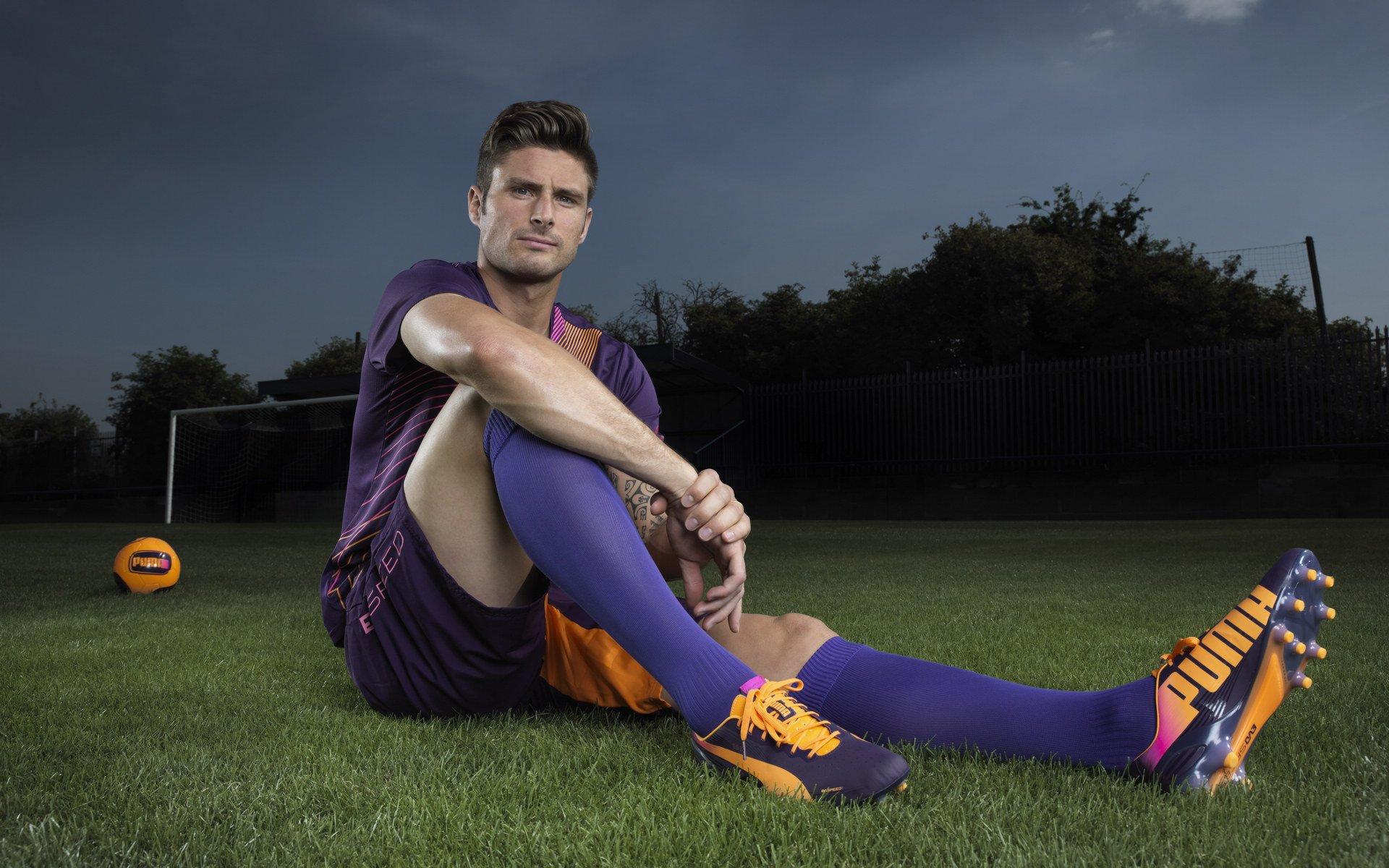 鲁尼深情追忆双子星岁月，欣赏梅西技艺，但与C罗如连体婴儿般不可分割